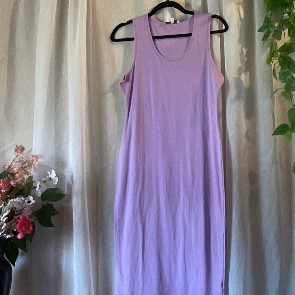 Chic Lavender Midi Dress